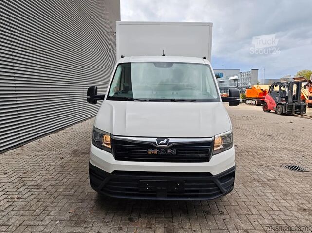 Valise MAN TGE 3.180 Dhollandia Tailgate 19.550 KM 2 Pieces!