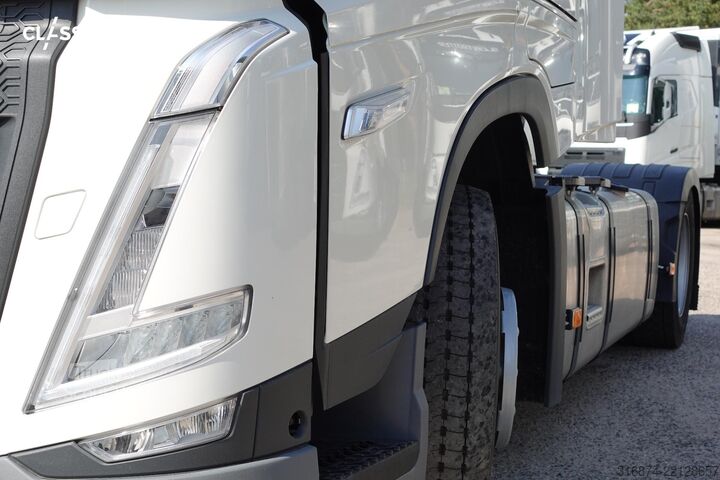 Standard SZM VOLVO FH 500 Globetrotter XL Varios