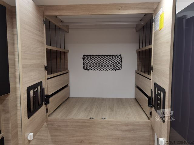 Camping-car semi-intégré CHAUSSON 640 TITANIUM / -2026- / XXL - HUBBETT & RAUMBAD