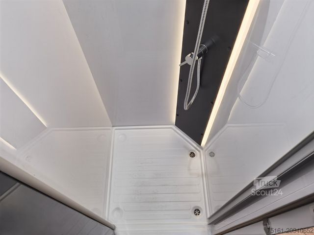 Camping-car semi-intégré CHAUSSON 640 TITANIUM / -2026- / XXL - HUBBETT & RAUMBAD