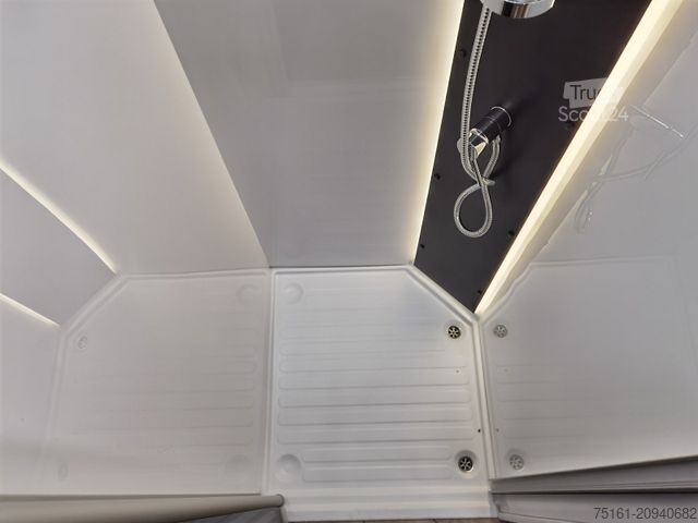 Camping-car semi-intégré CHAUSSON 640 TITANIUM / -2026- / 165PS-9G. / XXL-HUBBETT