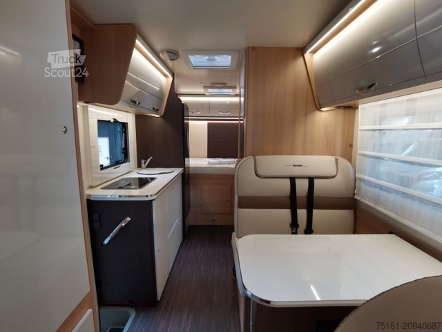 Alkovový obytný vůz FORSTER A 699 HB /140PS / ZUBEHÖR - PAKET / 6x SITZP.