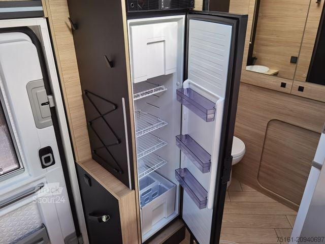 Halvintegreret autocamper CHAUSSON 650 TITANIUM / - 2026 - / 165PS - 8G. / HUBBETT