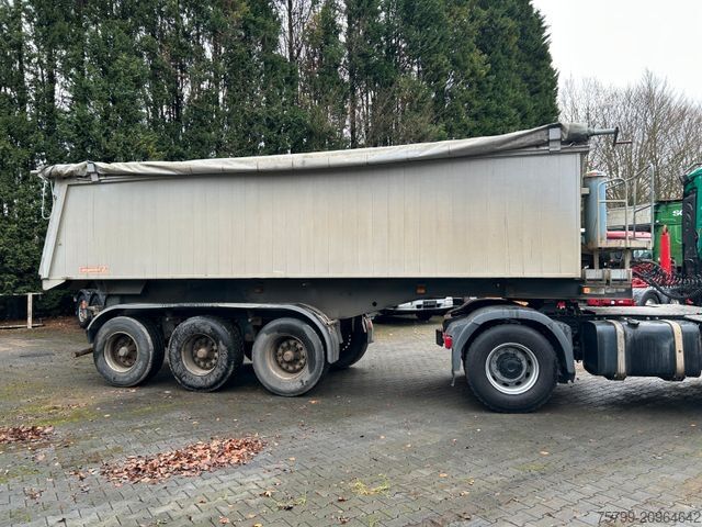 Tippsemitrailer LANGENDORF ALU Kipp-Auflieger mit 3 Achsen ca. 28m³