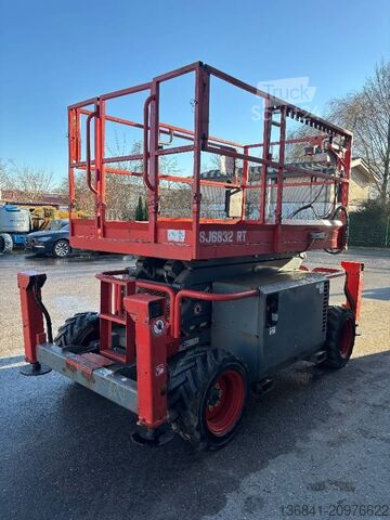 Elevador de tesoura SkyJack SJ6832RT - 11,70m Diesel Scherenarbeitsbühne