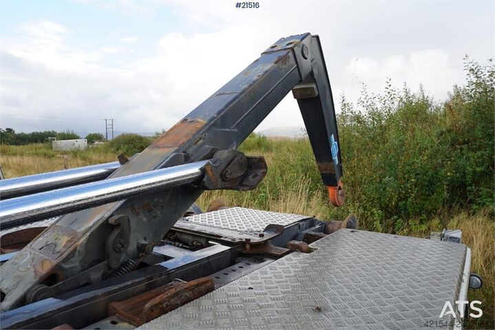 Sistem de braț cu cârlige MAN TGX 35.560