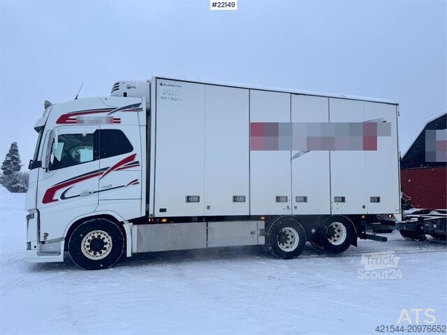 Kovček Volvo FH750 6x2 Box Truck with Full Side Opening and Ref