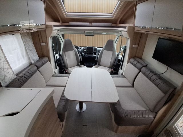 Camping-car semi-intégré EURAMOBIL Profila RS 720 QF Sat,Solar,Markise,AHK