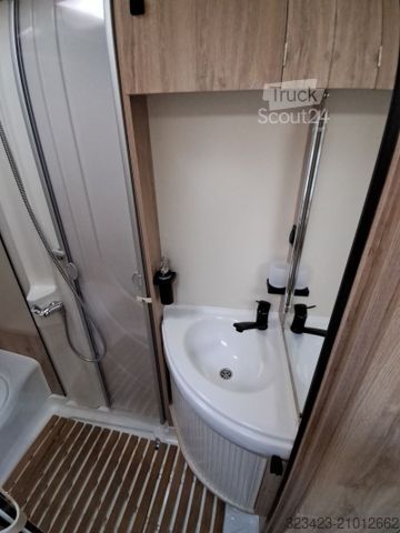 Half-integraal camper EURAMOBIL Profila T PT 675 SB AHK,Markise,Solar,SAT