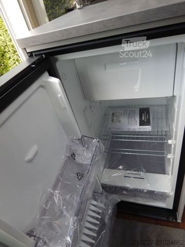 Camping-car PÖSSL Summit SHINE 600 Q SONDERPREIS+SUMMERSALE