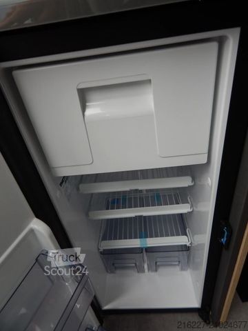 Camping-car DETHLEFFS Globetrail 600 DS ALLE PAKETE+SCHWENKBAD