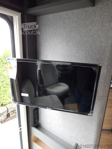 Camping-car semi-intégré DETHLEFFS Trend T 6817 EB 8700¤ GESPART PAULI WINTERSALE