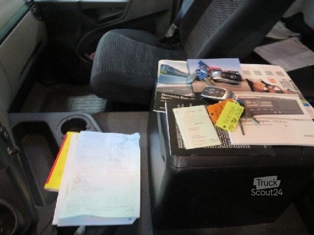 Camion caisson MERCEDES-BENZ 1824 L Koffer 7.2 Seitentür  LBW 2t Kamera