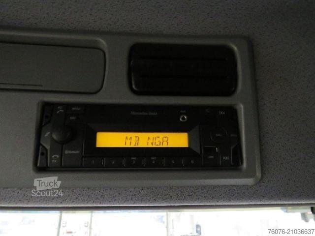 Camion caisson MERCEDES-BENZ Atego 1524 L 7.2 m Koffer LBW2t Seitentür Kamera