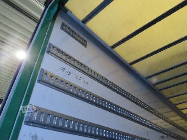 Camion caisson MERCEDES-BENZ Atego 1524 L 7.2 m Koffer LBW2t Seitentür Kamera