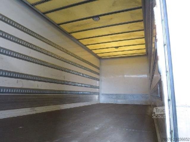 Camion caisson MERCEDES-BENZ Atego 1524 L 7.4 m Koffer LBW2t Seitentür Kamera