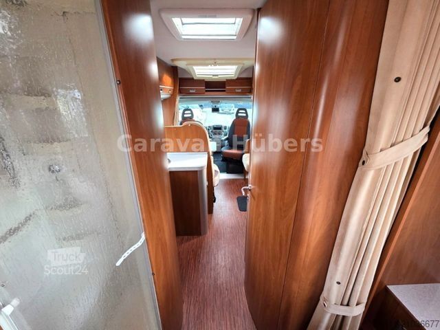 Camping-car semi-intégré LAIKA Kreos 3012 - Queensbett -  - Solar -