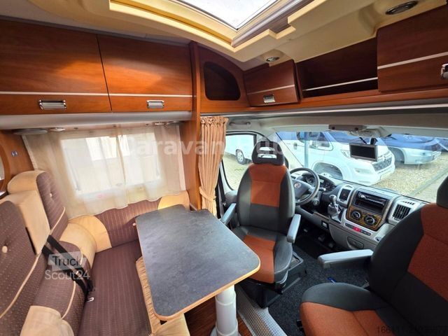 Camping-car semi-intégré LAIKA Kreos 3012 - Queensbett -  - Solar -