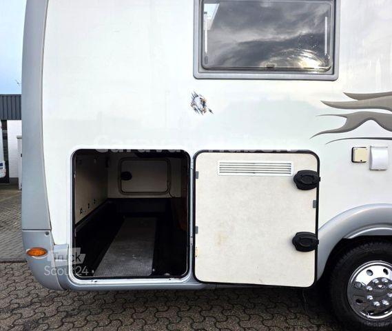 Camping-car semi-intégré LAIKA Kreos 3012 - Queensbett -  - Solar -