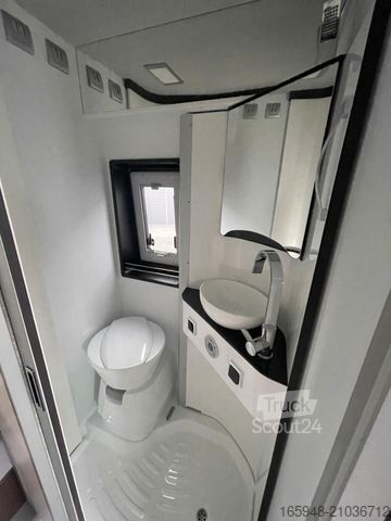 Autocaravana PÖSSL Summit Prime 640 | Automatik | Rühl Leder |