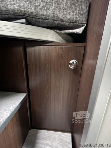 Autocaravana PÖSSL Summit Prime 640 | Automatik | Rühl Leder |