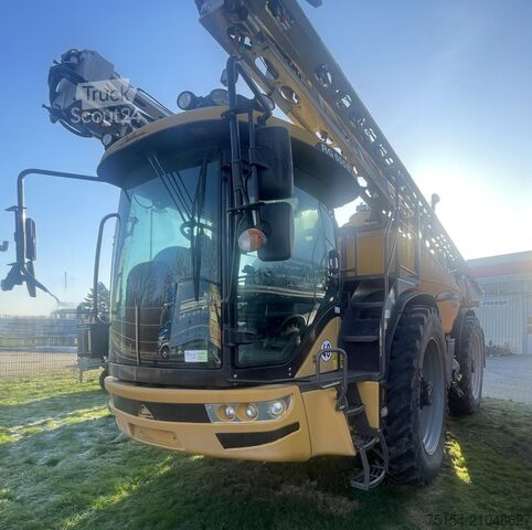 Pulvérisateur de pesticides Challenger Rogator 655 B