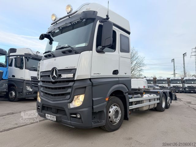 Swap body truck MERCEDES-BENZ Actros2540/6x2/81TK/Fahrschule/TÜV/deswehr
