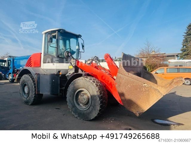 Încărcător pe roți O&K L 25.5 *Löffel mit Schneide ca.4m³