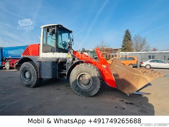 Încărcător pe roți O&K L 25.5 *Löffel mit Schneide ca.4m³