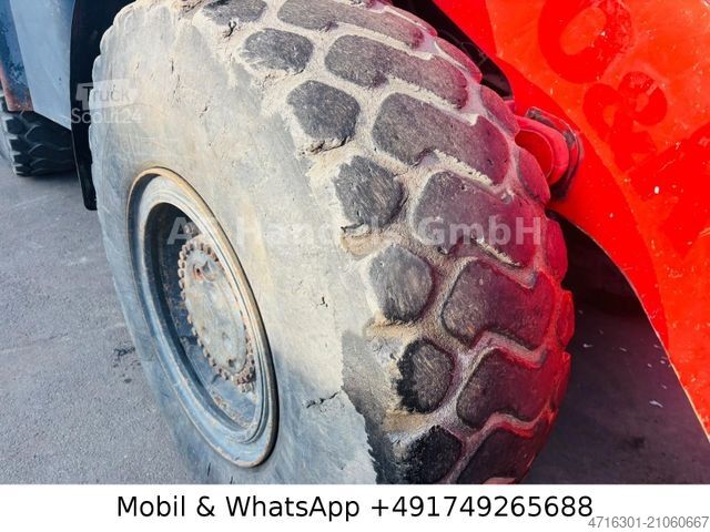 Încărcător pe roți O&K L 25.5 *Löffel mit Schneide ca.4m³