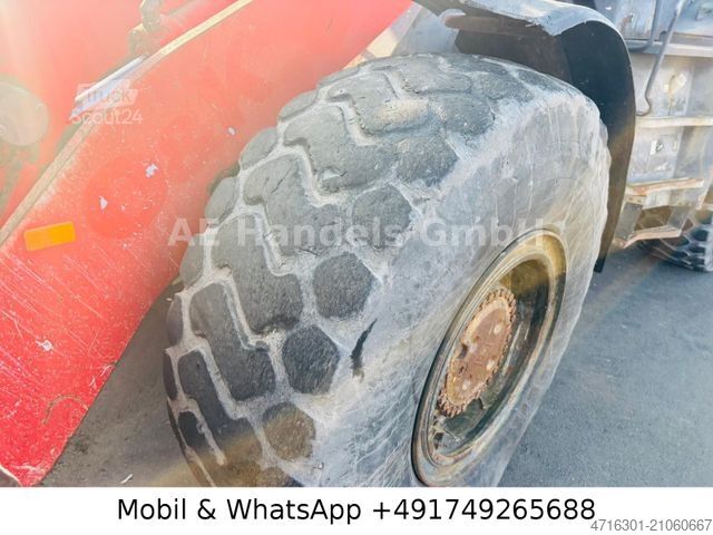 Încărcător pe roți O&K L 25.5 *Löffel mit Schneide ca.4m³