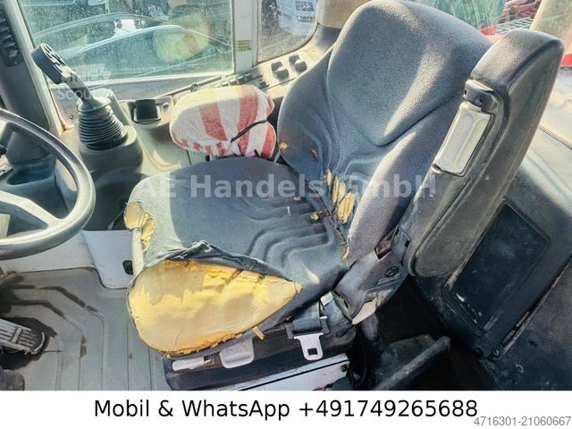 Încărcător pe roți O&K L 25.5 *Löffel mit Schneide ca.4m³