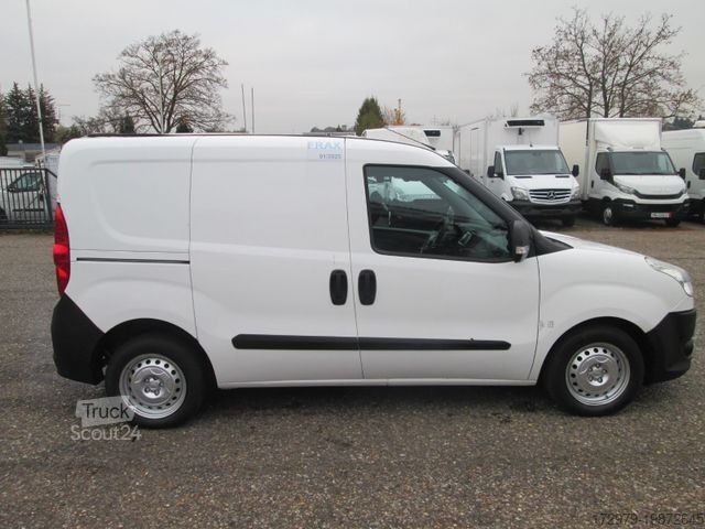 Koelwagen met geïsoleerde laadbak FIAT Doblo 1.3 *Kühlwagen*Euro5*