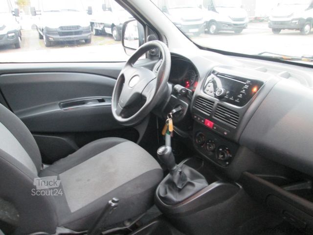 Koelwagen met geïsoleerde laadbak FIAT Doblo 1.3 *Kühlwagen*Euro5*