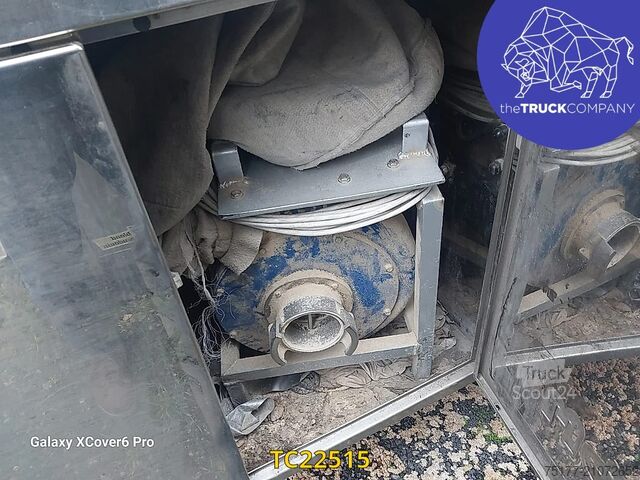 Tanker truck Renault Premium 430 dxi