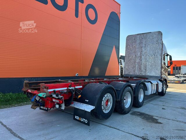 Podwozie z kabiną Volvo FH 540 8x4*4 GLOBE XL / 9 ton FRONT AXLE / CHAS...