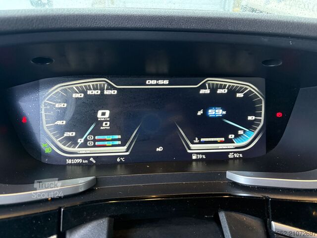 Standard tractor unit DAF XG 480