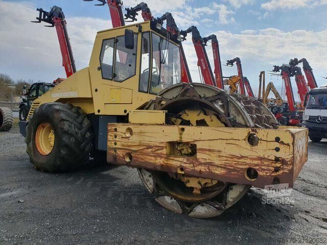 Viens rullītis Bomag BW 225 D-3 / 2001 / nur 3.824h! / Variocontrol