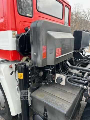 Roll-off tipper truck MAN 18.290 4x2 Abrollkipper KRAN-Vorbereitung