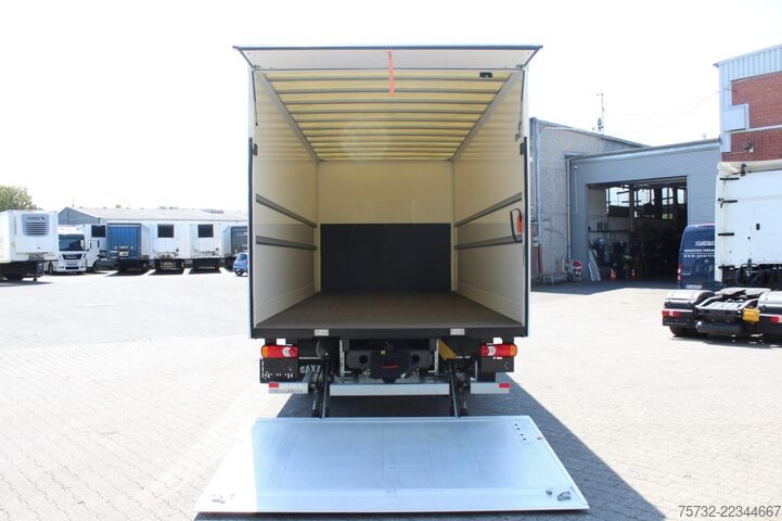 Κλειστό βαν Daf XB 210 Koffer ACC AHK Nur 900 km   *WIE NEU*