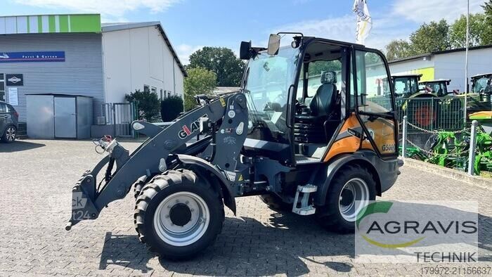 Yard loader Giant G5000