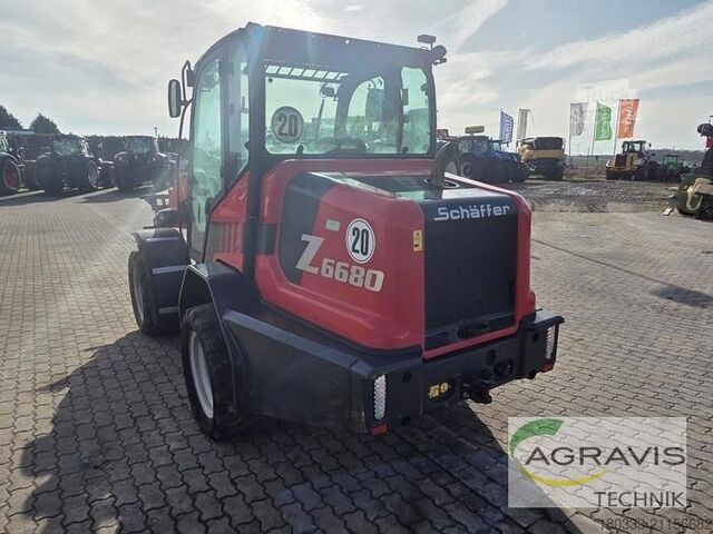 Hoflader Schäffer 6680 Z