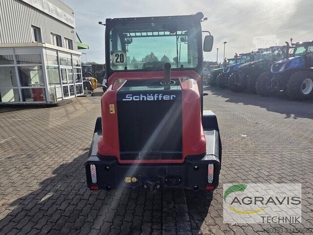 Hoflader Schäffer 6680 Z