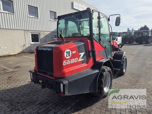 Hoflader Schäffer 6680 Z