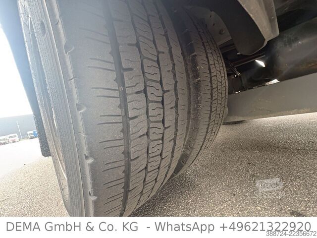 Tovorno vozilo s ravno platformo in ponjavo MERCEDES-BENZ Atego 1527*E6a*LBW*Klima*TÜV*AHK*Bordwände