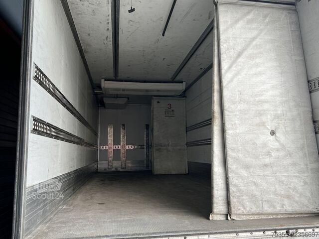 Rashladni kamion MAN TGX 26.440 Klima Lenkachse 7,35m MitsubishiTU100