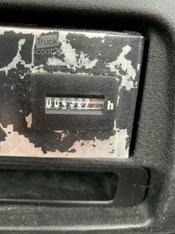 Kasa kamyoneti Iveco Daily Multitel 160 ALU DS - 16m