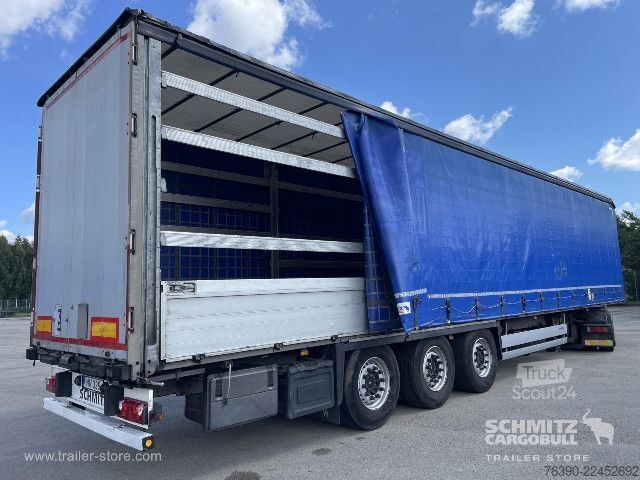 Semi-reboque aberto com lona Schmitz Cargobull Semitrailer Curtainsider Standard