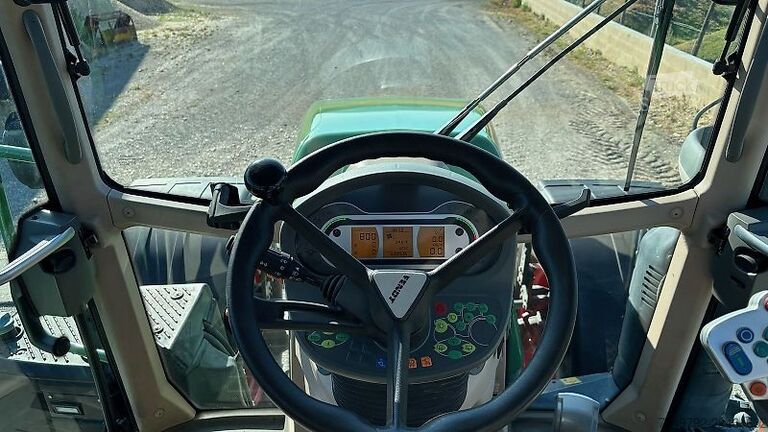 Traktor Fendt 724 Vario