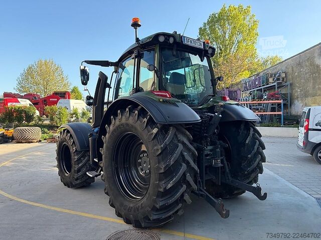 Traktor Valtra N175 Direct